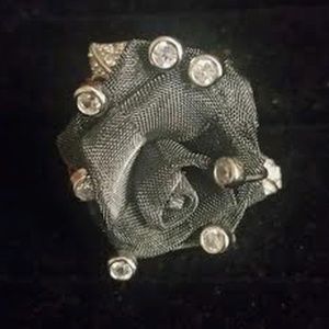 NWT Gen. White Topaz, Blk Metal SS Ring